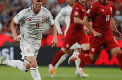 九游体育-瑞典队狭路相逢乌克兰队，激战胜负难分