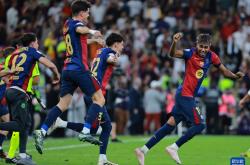 九游体育官网-西班牙球员在比赛中展现技术