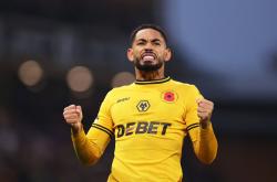 九游体育-南安普顿客场逼平狼队，稳固中游位置的简单介绍