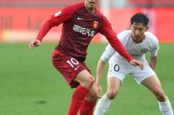 九游体育官方入口-北京人和与河北华夏幸福对决，定位球成关键争夺点