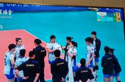 九游体育官方登录入口-国家队球员备战比赛，教练组严阵以待的简单介绍