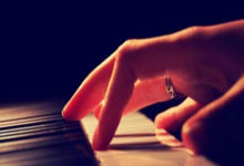 九游体育app下载-公牛惨败热火，无力阻止对手疯狂得分，公牛一队