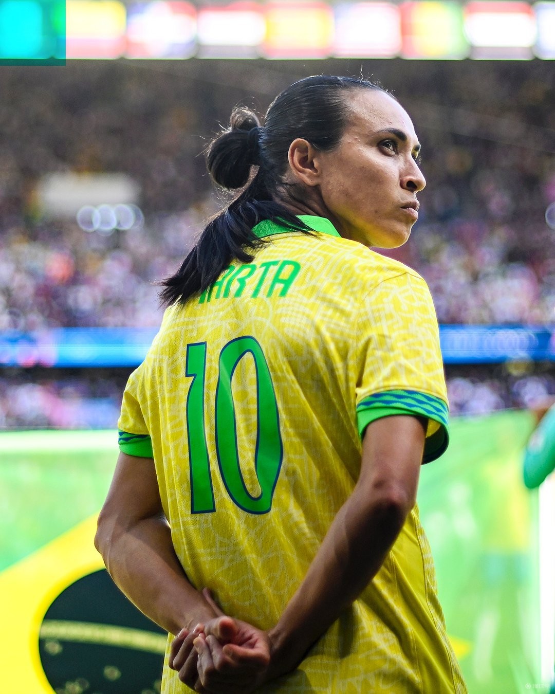 巴西传奇球星领衔队伍重回巅峰