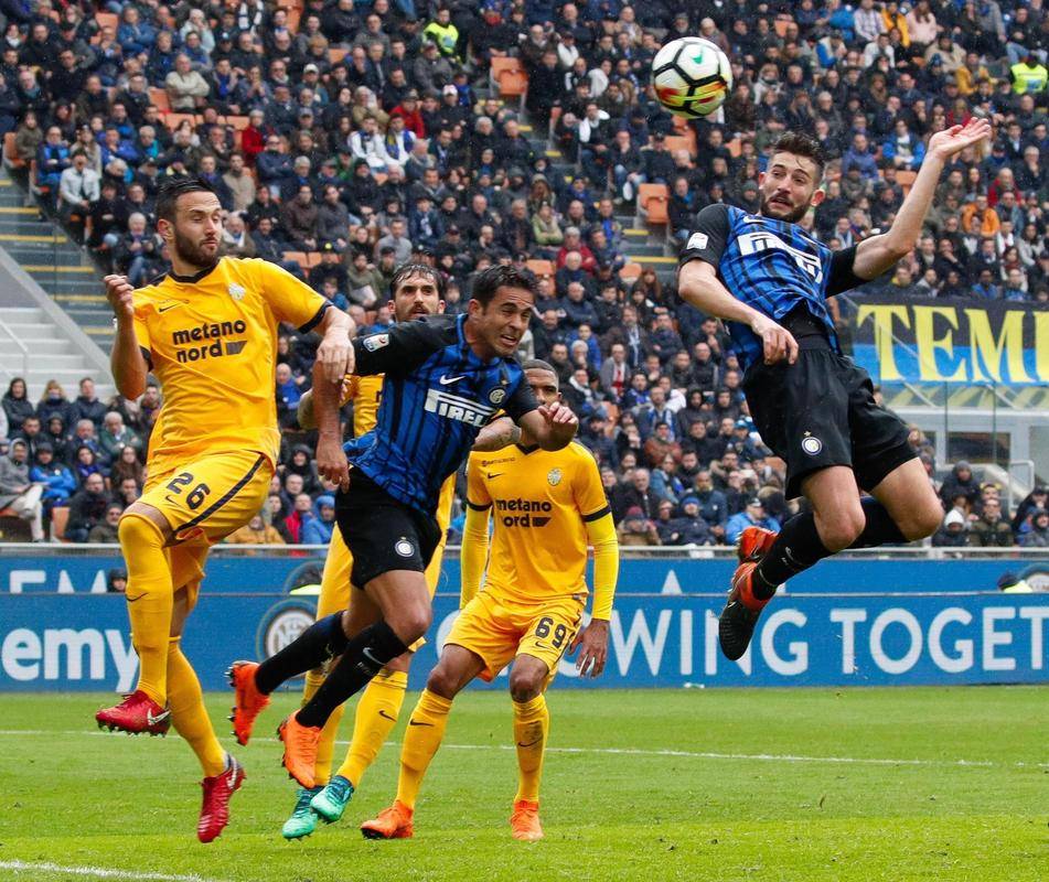 关于意甲比赛中球员展现出高超技术的信息 关于意甲比赛中球员展现出高超技术的信息