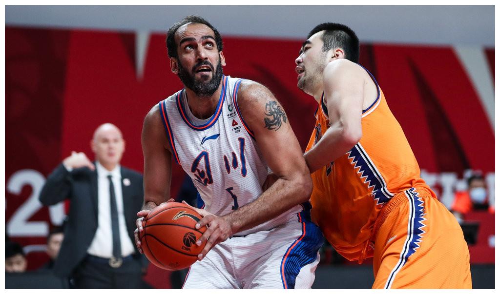 天津男篮遭受双杀,士气低迷 天津男篮遭受双杀,士气低迷