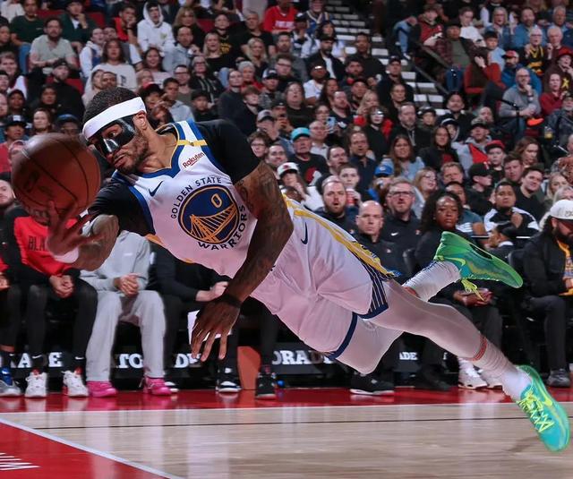 开拓者力克快船,利拉德压哨绝杀锁定胜局!的简单介绍 开拓者力克快船,利拉德压哨绝杀锁定胜局!的简单介绍