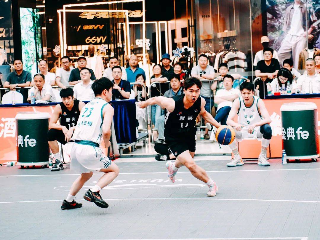 篮球精英联赛激战连连,球队球员实力逐渐显露的简单介绍 篮球精英联赛激战连连,球队球员实力逐渐显露的简单介绍