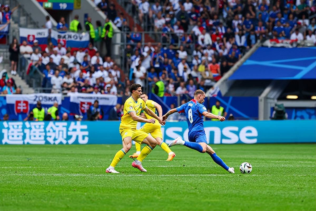 德国队惨败乌克兰，遭遇尴尬失利的简单介绍