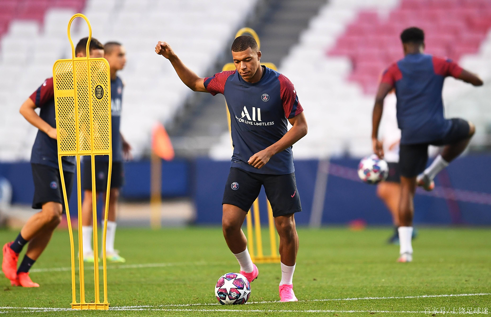 关于里昂客场获胜,稳固前四位置的信息 关于里昂客场获胜,稳固前四位置的信息