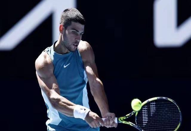 包含匈牙利实现大逆转,让人刮目相看的词条 包含匈牙利实现大逆转,让人刮目相看的词条