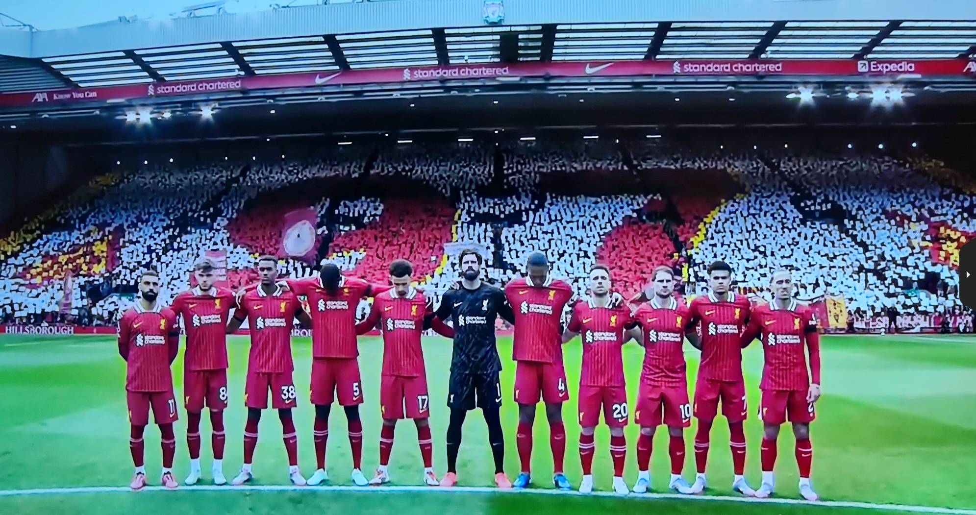 利物浦险胜,平稳客场之旅 利物浦险胜,平稳客场之旅