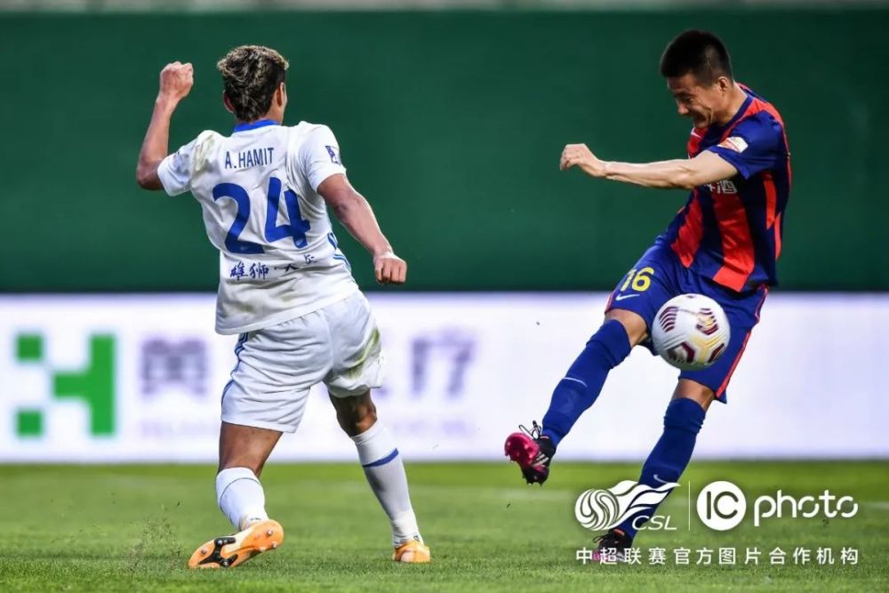 青岛队新赛季开门红，球迷欢呼不断的简单介绍