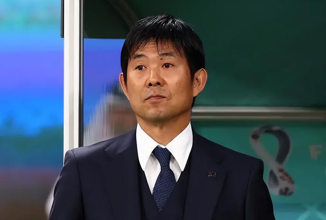 日本队主教练表现不好，赛后出现问题