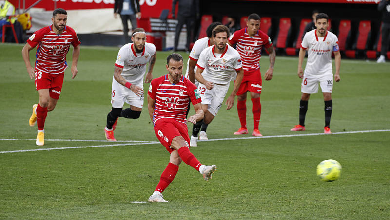 关于巴萨取得联赛五连胜,-小胜格拉纳达的信息 关于巴萨取得联赛五连胜,-小胜格拉纳达的信息