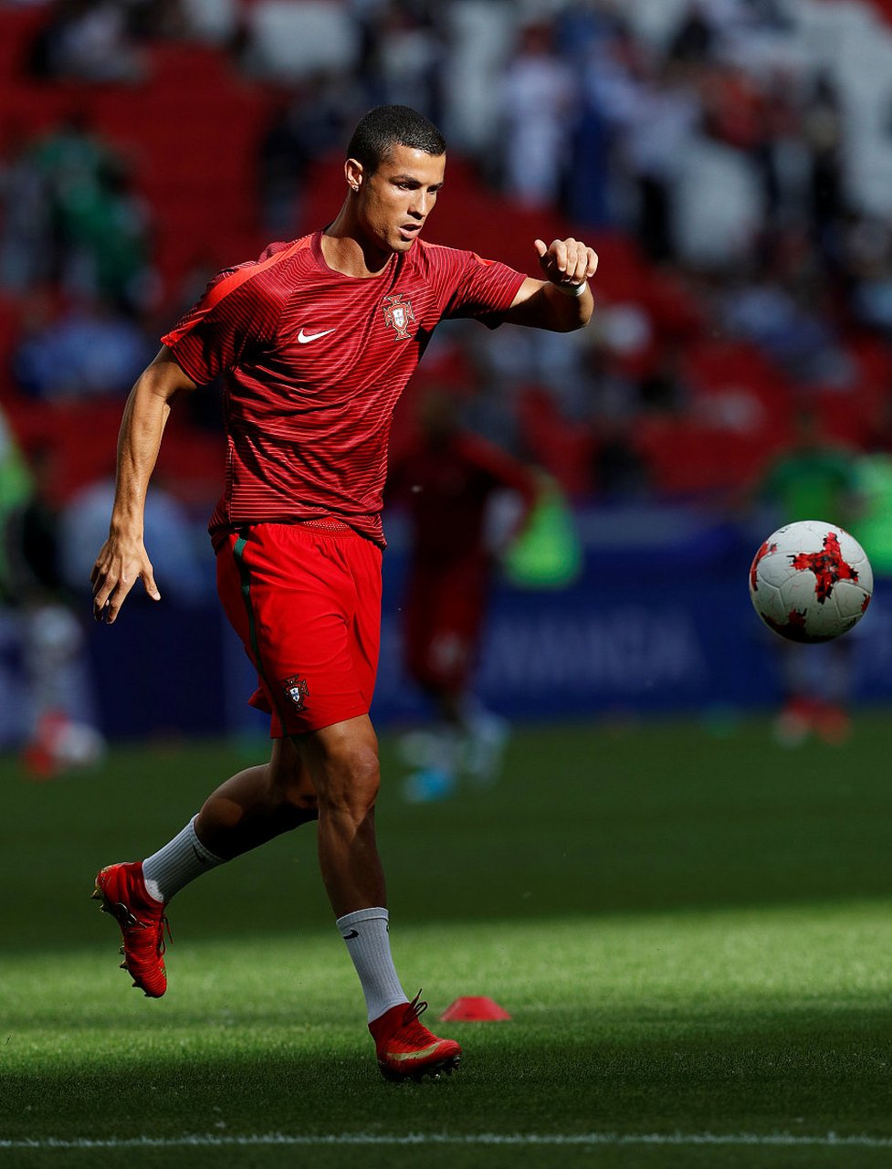 葡萄牙队为国家踢响国际足球盛事的简单介绍