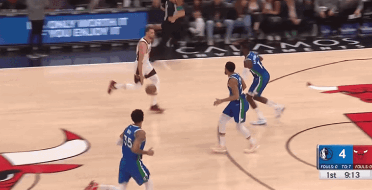 公牛客场惨败独行侠，沃克独砍29分