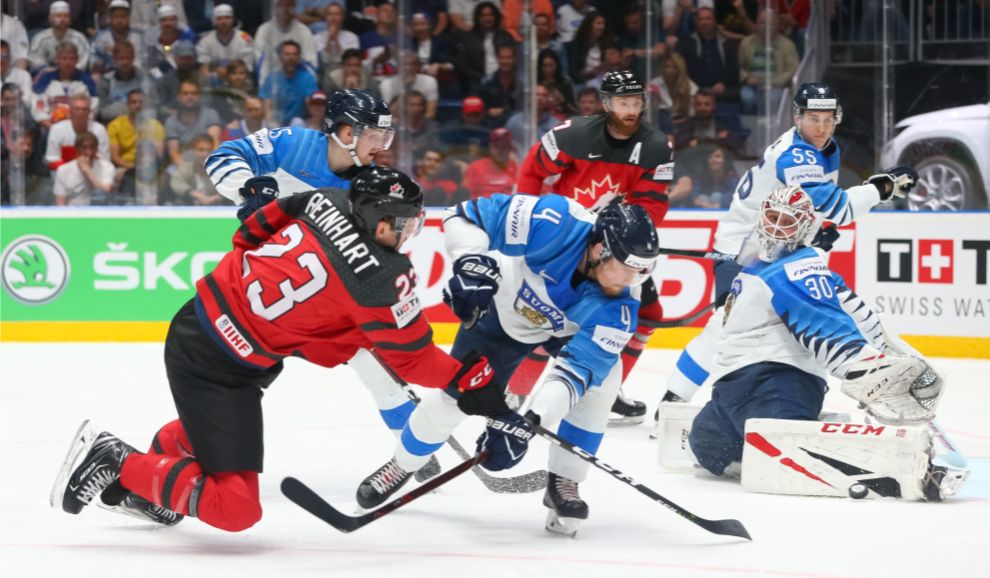 关于俄罗斯摔跤运动员刷新记录为国加冕的信息